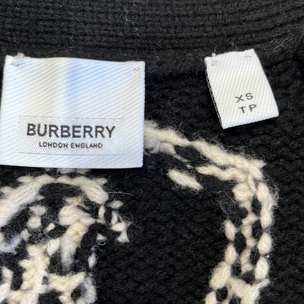 New Burberry Cardigan - Picture 6 of 7